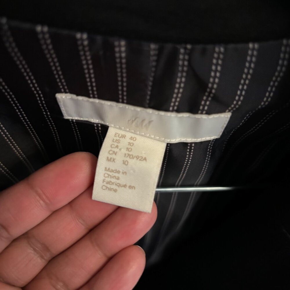 Black Suit/Blazer Jacket - size Women's 10/M - Picture 3 of 4
